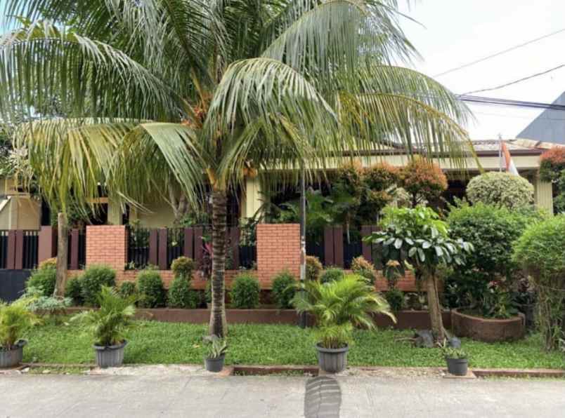 dijual rumah grogol selatan kec