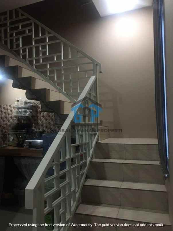 dijual rumah gunung batu