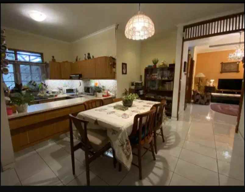 dijual rumah hook asri di pasteur bandung