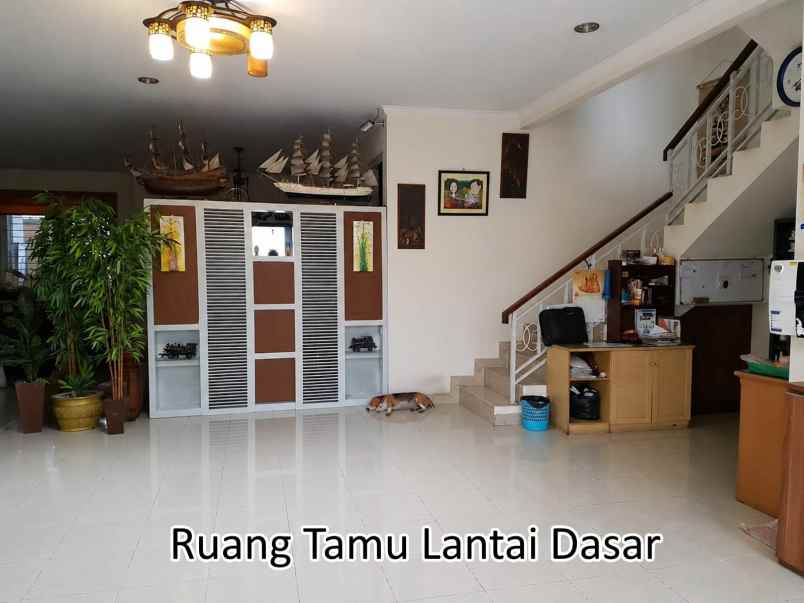 dijual rumah hook di bukit mediterania jakarta utara