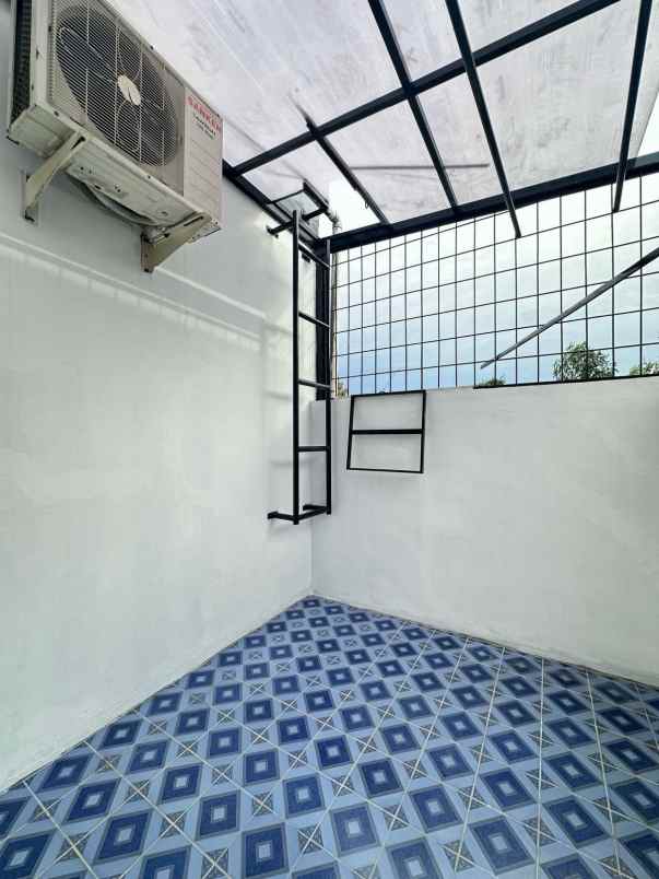 dijual rumah jagakarsa