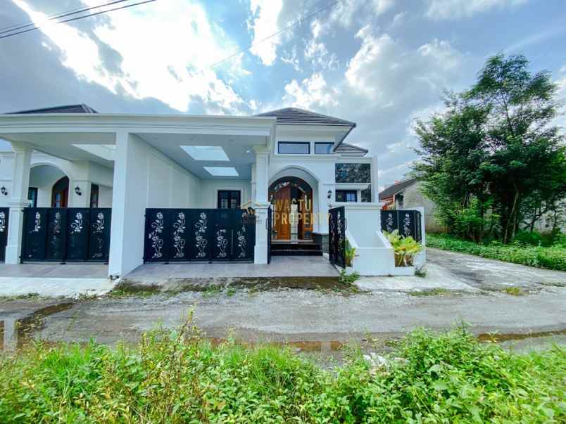 dijual rumah jakal km 13 losari
