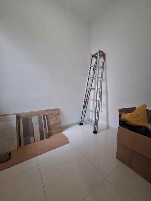 dijual rumah jakasetia galaxy kota bekasi