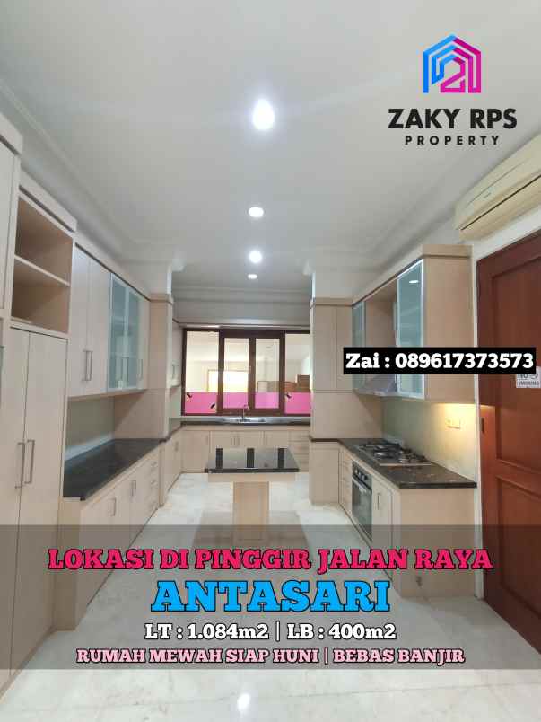 dijual rumah jalan antasari