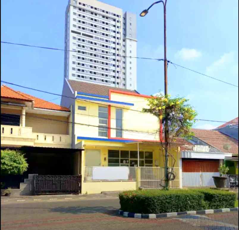 dijual rumah jalan babatan pratama