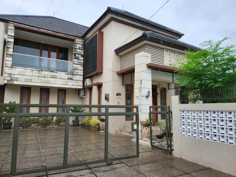 dijual rumah jalan bintara jaya bekasi