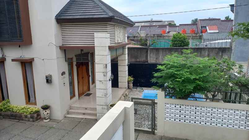 dijual rumah jalan bintara jaya bekasi