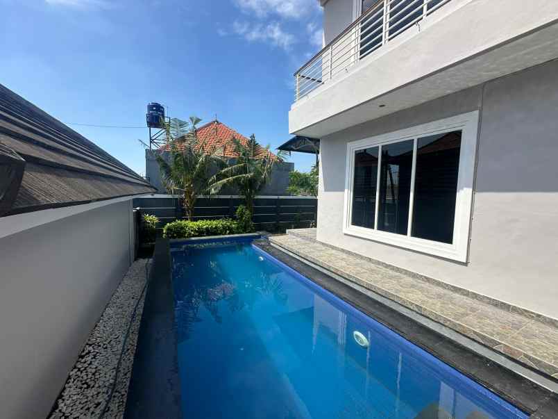 dijual rumah jalan buluh indah denpasar