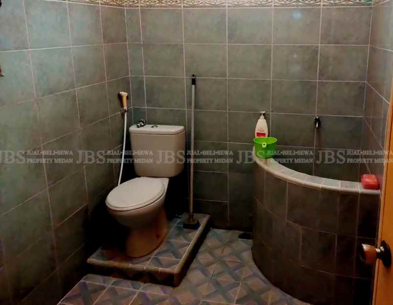 dijual rumah jalan bunga tanjung xi