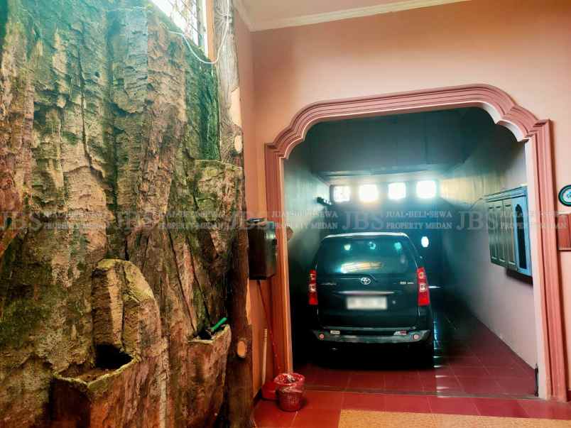 dijual rumah jalan bunga tanjung xi