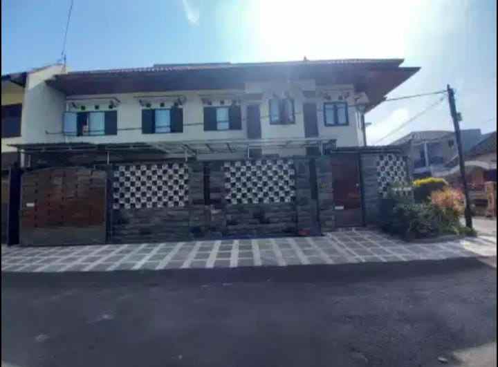 dijual rumah jalan candi ngrimbi kota