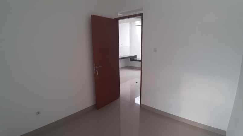 dijual rumah jalan ciganitri ii