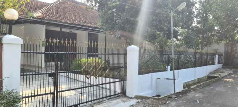 dijual rumah jalan ciwaringin kota bogor