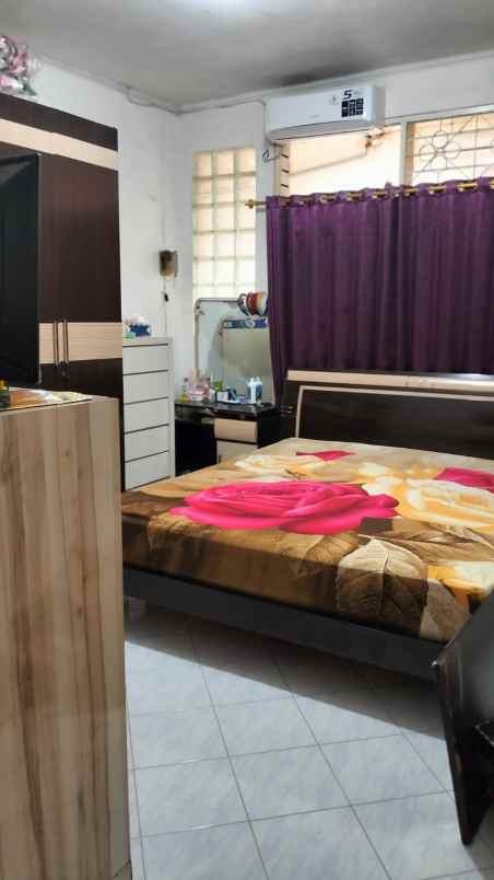 dijual rumah jalan darmo harapan indah