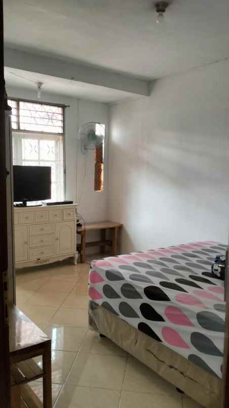 dijual rumah jalan darmo harapan indah