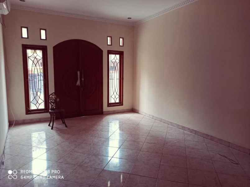 dijual rumah jalan delima raya no 29