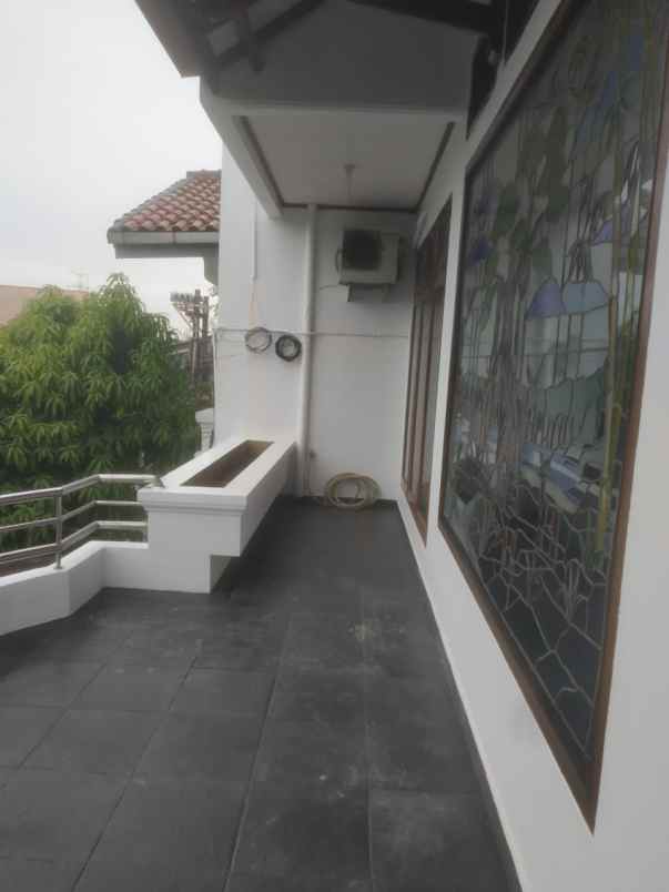 dijual rumah jalan gading raya no 34