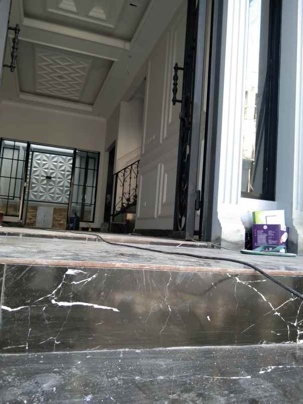 dijual rumah jalan h thabronih