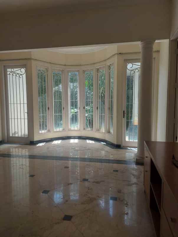 dijual rumah jalan hang lekir