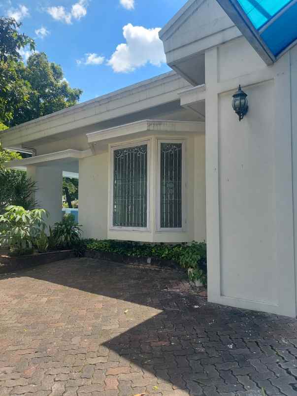 dijual rumah jalan hang lekir