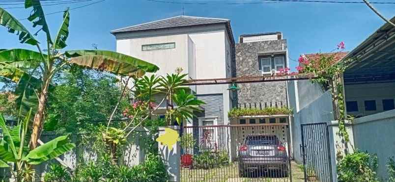 dijual rumah jalan jagakarsa