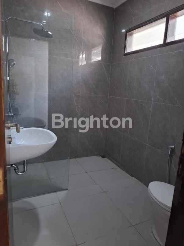 dijual rumah jalan kertajaya indah