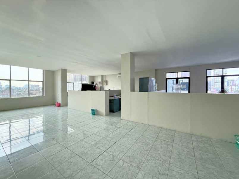 dijual rumah jalan mampang prapatan