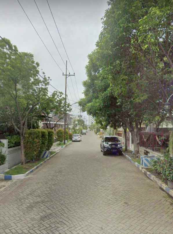 dijual rumah jalan manyar kertoarjo