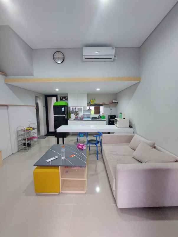 dijual rumah jalan north west central