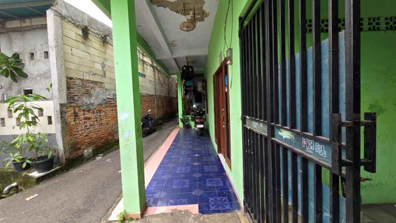 dijual rumah jalan panca warga cipinang