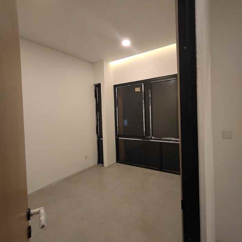 dijual rumah jalan raya citayam depok