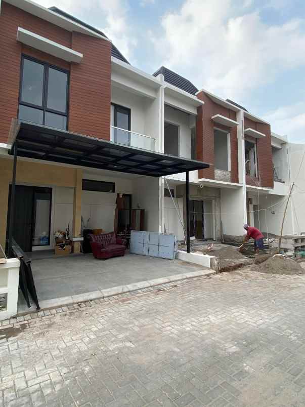 dijual rumah jalan raya serpong jaya