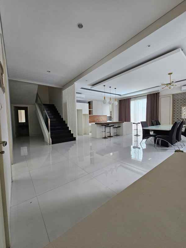 dijual rumah jalan somerset citraland