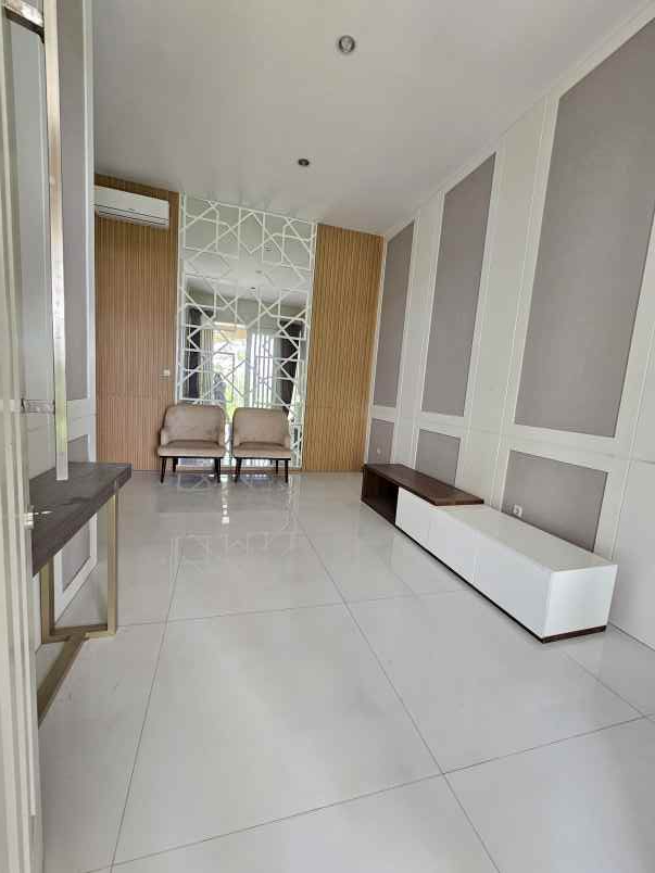 dijual rumah jalan somerset citraland