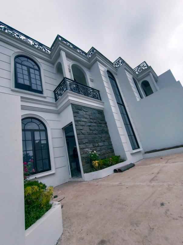 dijual rumah jalan sumur bandung depok