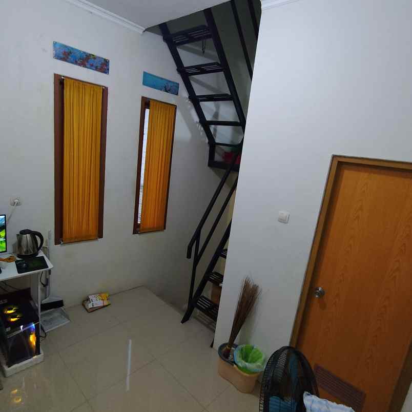 dijual rumah jalan tanjung pura