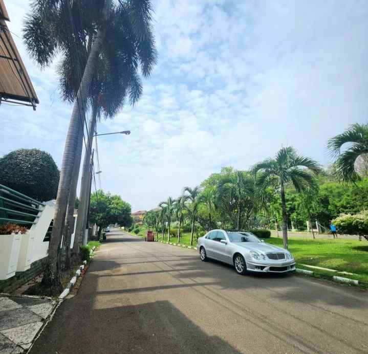 dijual rumah jalan villa cibubur indah