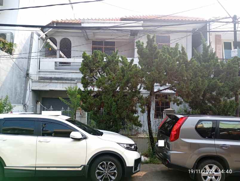 dijual rumah janur elok kelapa gading