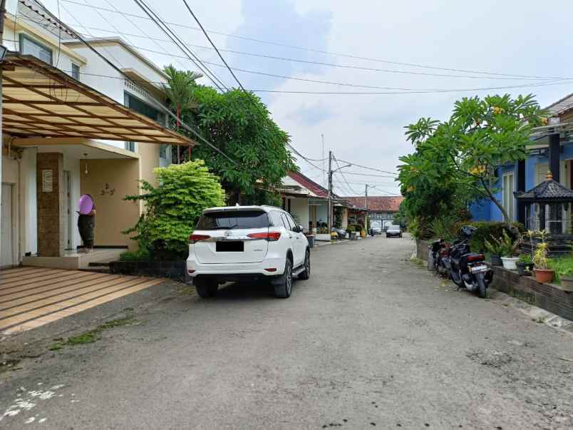 dijual rumah jatibening