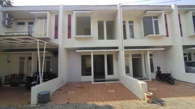 dijual rumah jatikramat