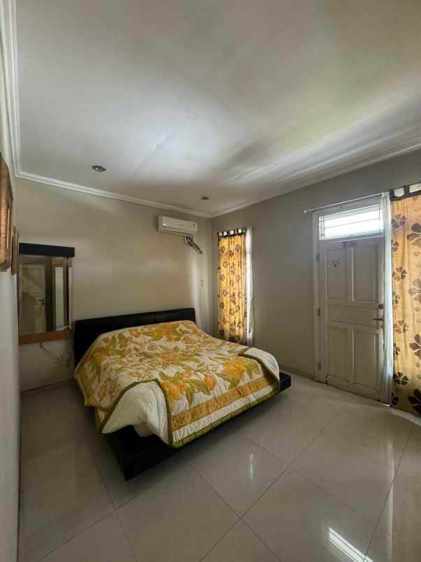 dijual rumah jatiwaringin jakarta timur