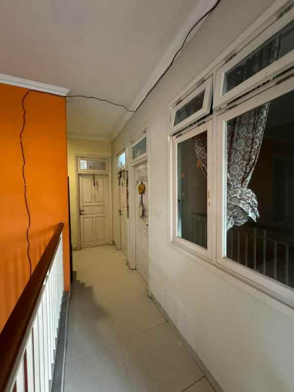 dijual rumah jatiwaringin jakarta timur