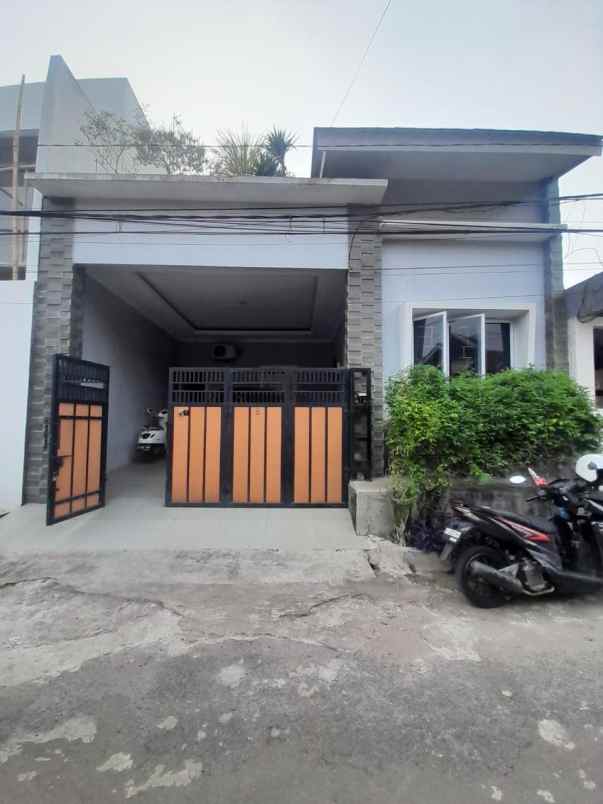 dijual rumah jatiwaringin pondok gede