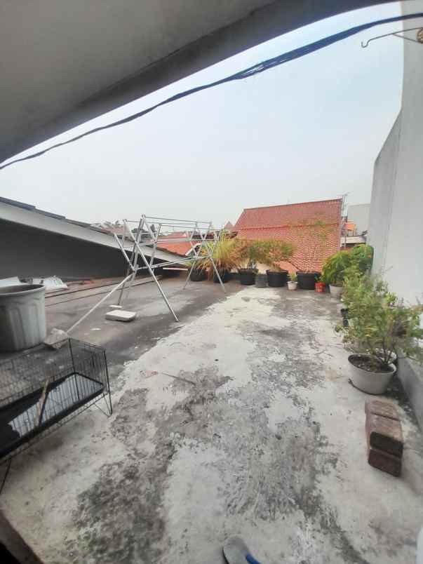 dijual rumah jatiwaringin pondok gede