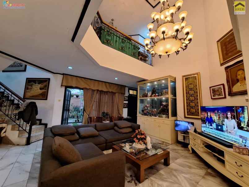 dijual rumah jatiwaringin pondokgede