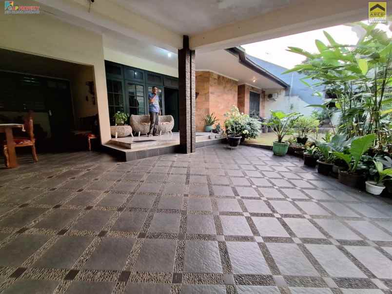 dijual rumah jatiwaringin pondokgede