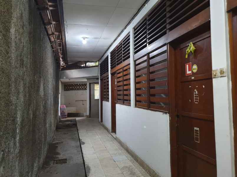 dijual rumah jemursari