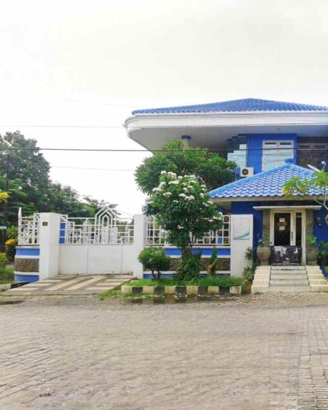 dijual rumah jemursari selatan