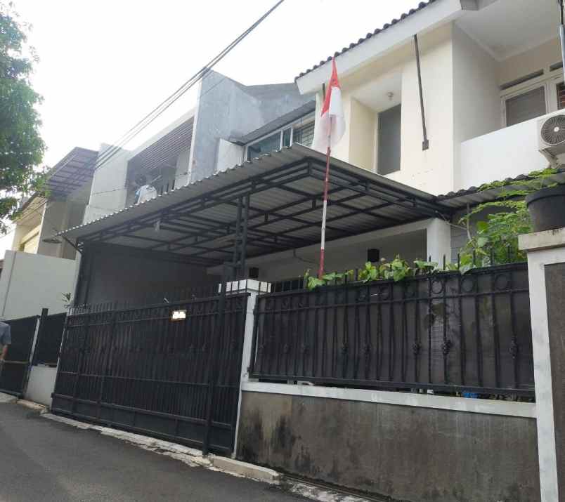 dijual rumah jk145