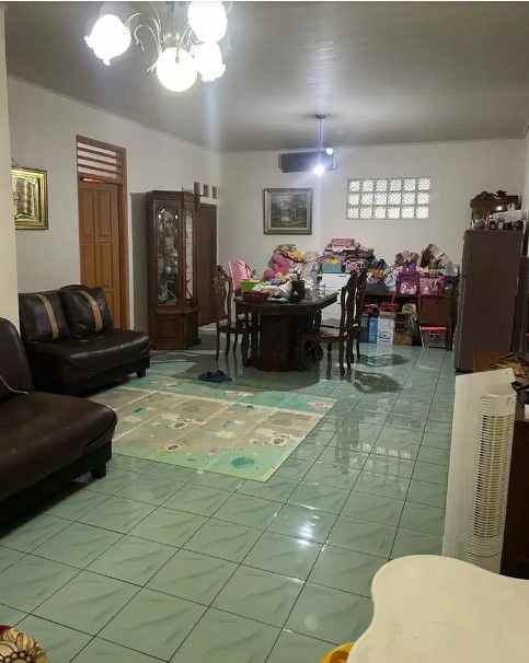 dijual rumah jk267